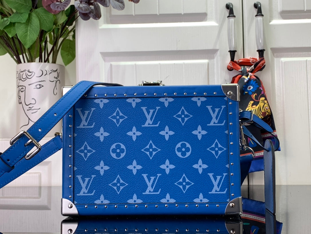 ＬＳ ＶＴＴＯＮ  CLUTCH BOX WHITE/BLUE/GREEN
