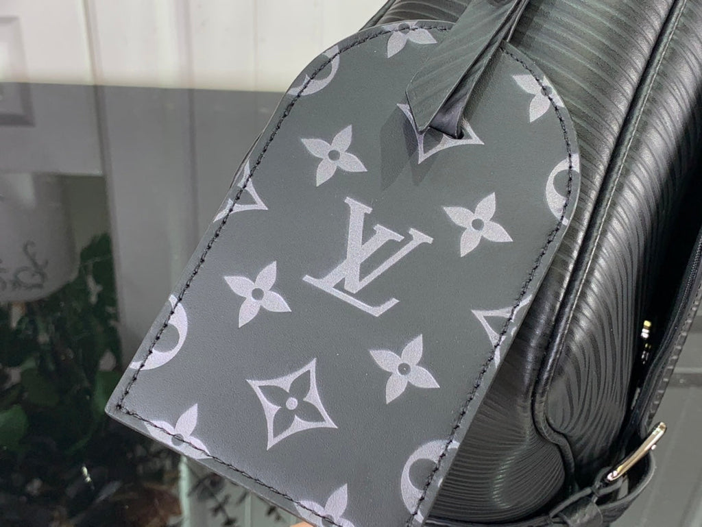 ＬＳ ＶＴＴＯＮ MONTSOURIS MESSENGER BLACK