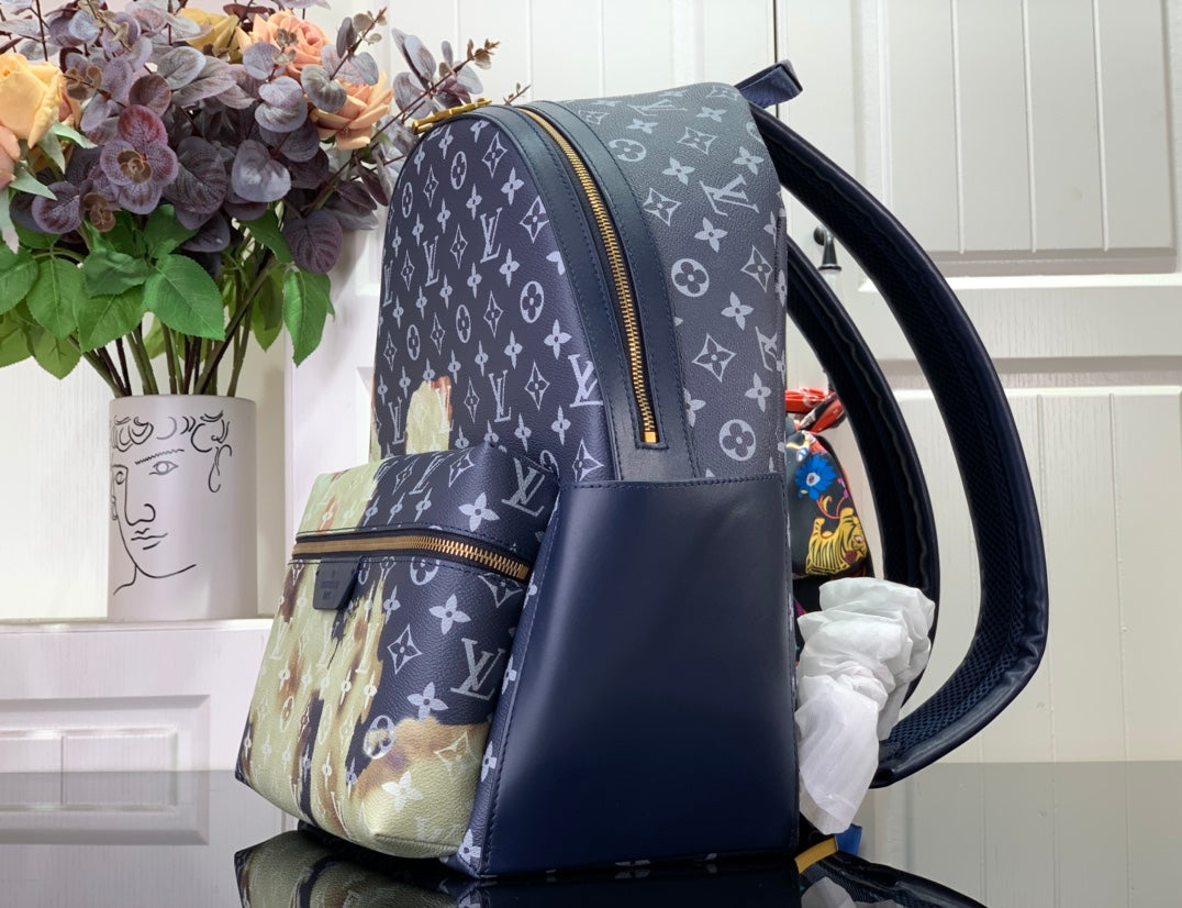 ＬＳ ＶＴＴＯＮ BACKPACK