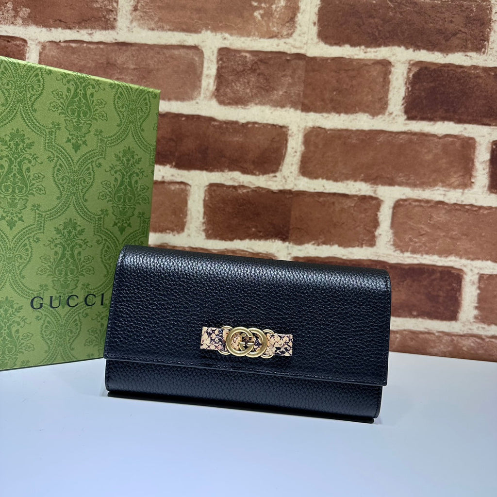 ＧＣＣＩGG INTERLOCKING LONG WALLET BLACK
