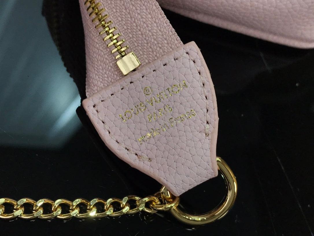 ＬＳ ＶＴＴＯＮ MINI POCHETTE ACCESSOIRES