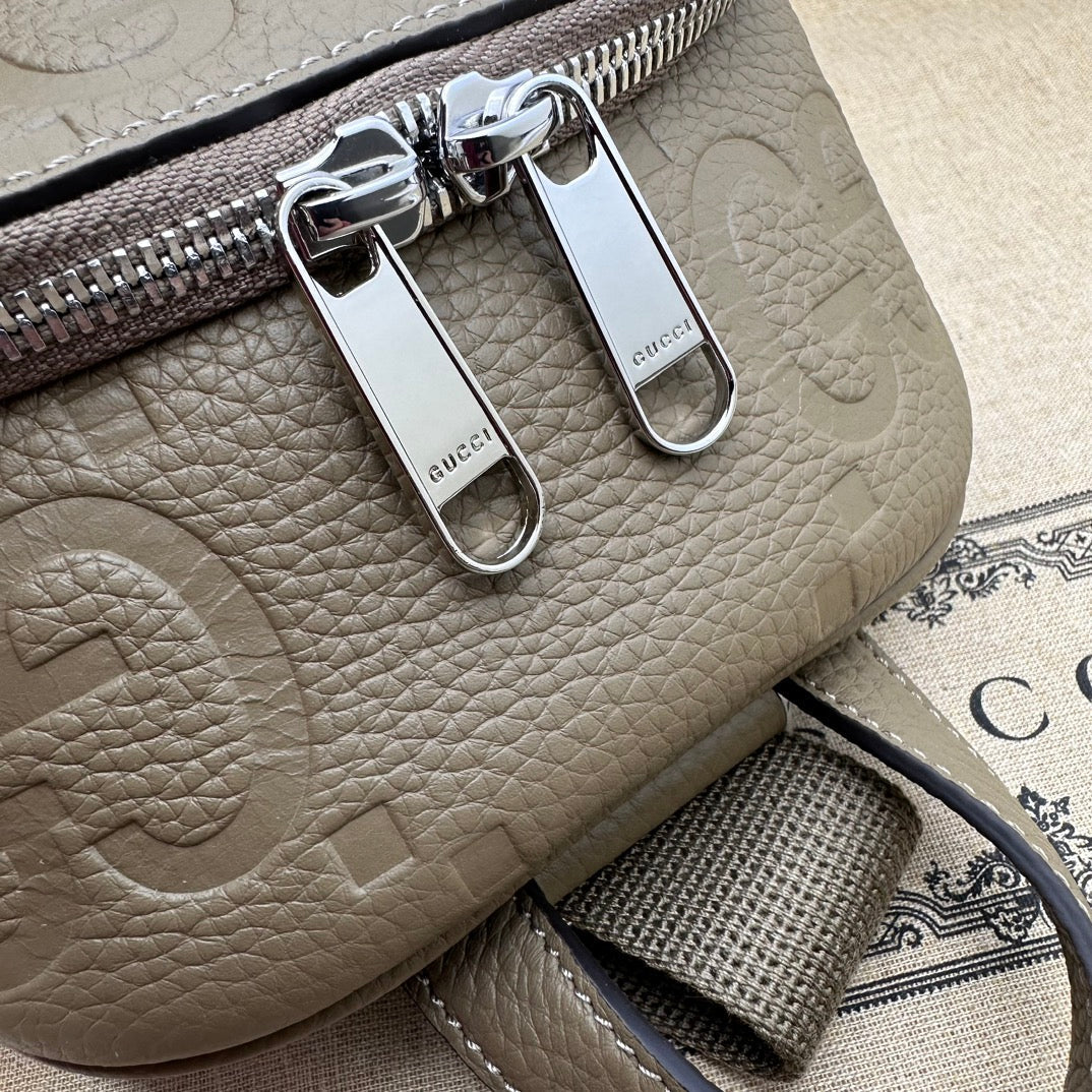 ＧＣＣＩGG JUMBO SMALL SLINGBAG BEGIE
