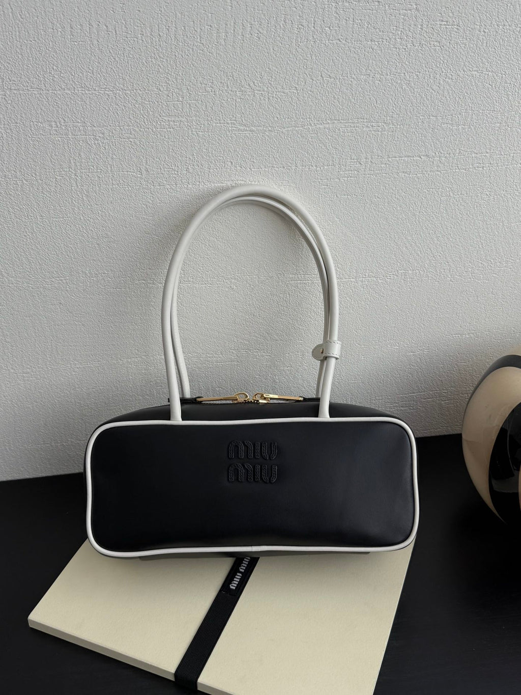 ＭＩ ＭＵ WANDER MATELASSÉ LEATHER HOBO BAG