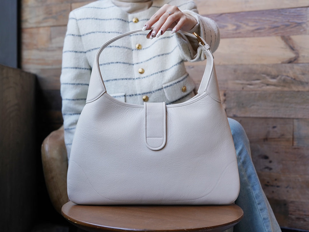 ＧＣＣＩAPHRODITE MEDIUM SHOULDER BAG WHITE