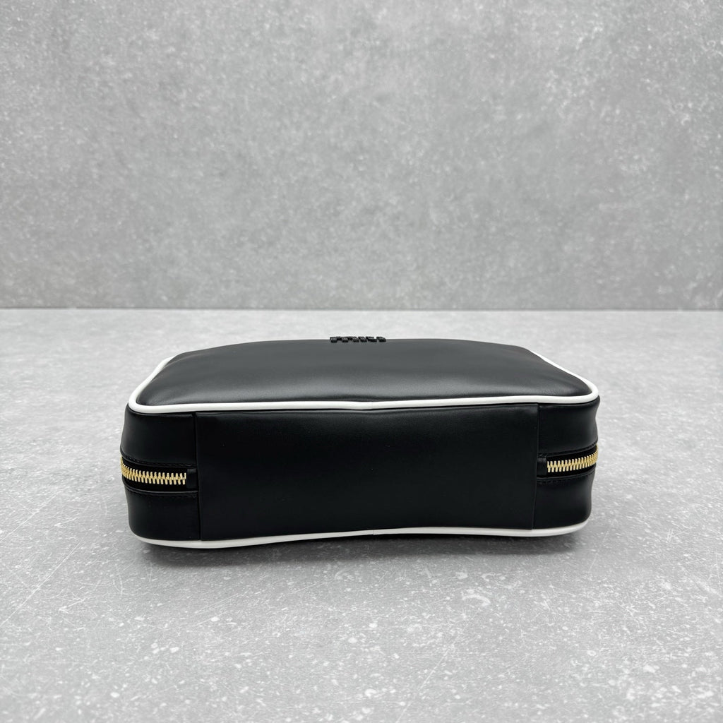 ＭＩ ＭＵ MATELASSÉ NAPPA LEATHER BAG BLACK