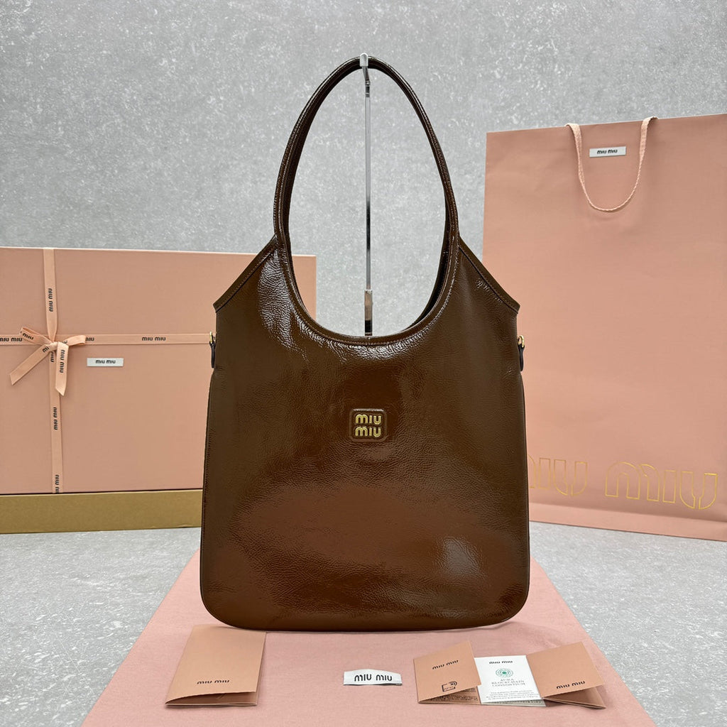 ＭＩ ＭＵ IVY NAPLAK PATENT LEATHER BAG PALISANDER