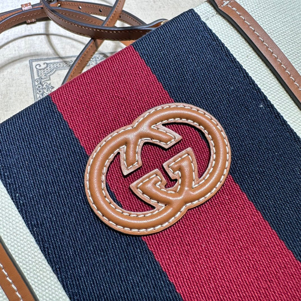 ＧＣＣＩIVORY CANVAS WEB INTERLOCKING G TOTE MEDIUM