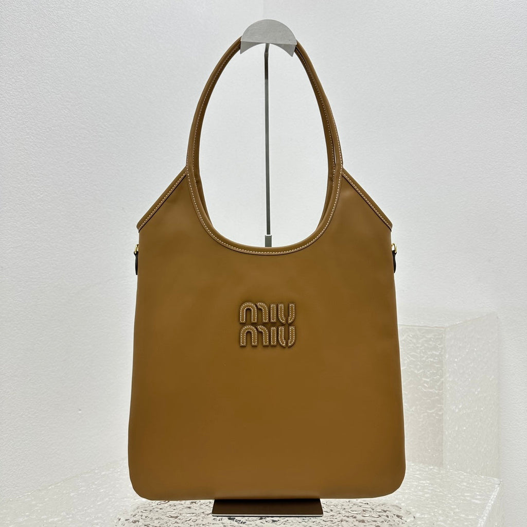 ＭＩ ＭＵ IVY LEATHER BAG COGNAC