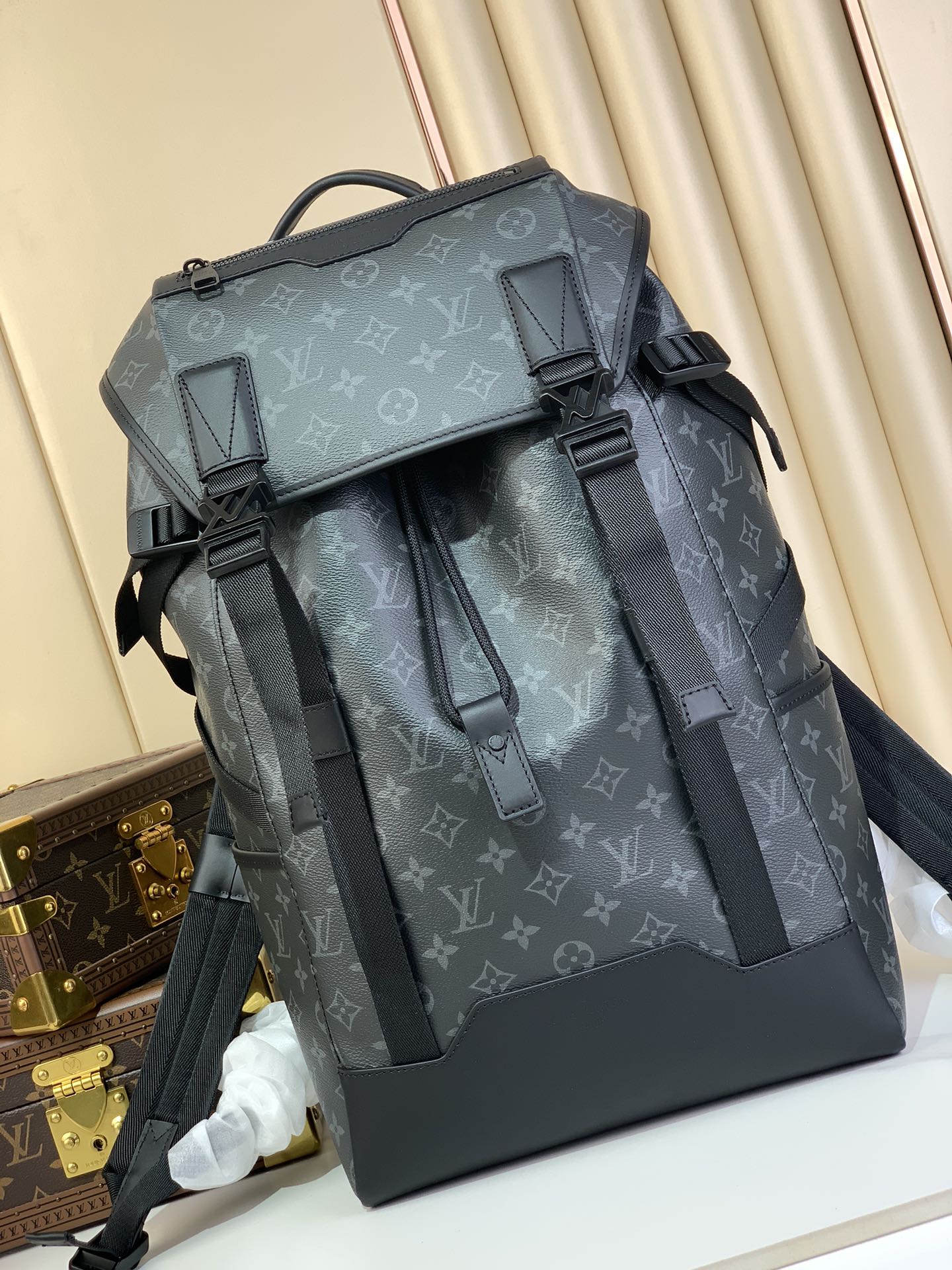 ＬＳ ＶＴＴＯＮ MONOGRAM ECLIPSE REVERSE PM GRAY
