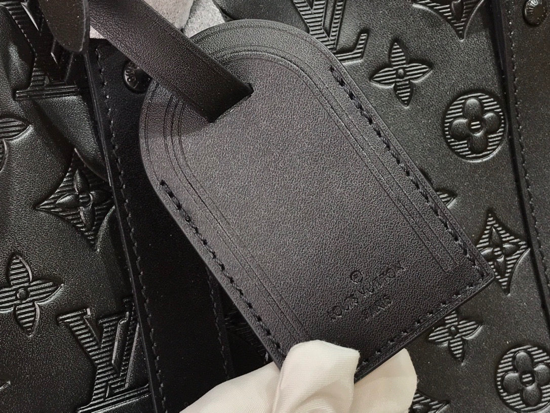 ＬＳ ＶＴＴＯＮ KEEPBALL 50 BLACK LEATHER TRAVEL BAG