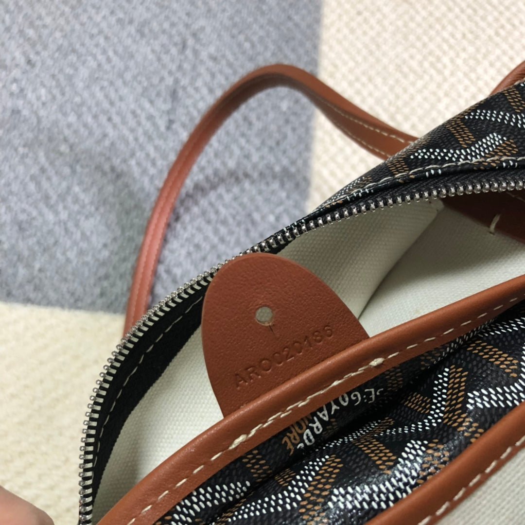 ＧＹＲＤ ARTOIS PM TOTE BAG BLACK & TAN