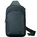 ＬＳ ＶＴＴＯＮ AVENUE SLING BAG