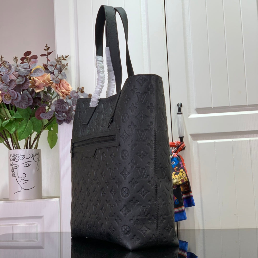 ＬＳ ＶＴＴＯＮ EXCURSION TOTE G65