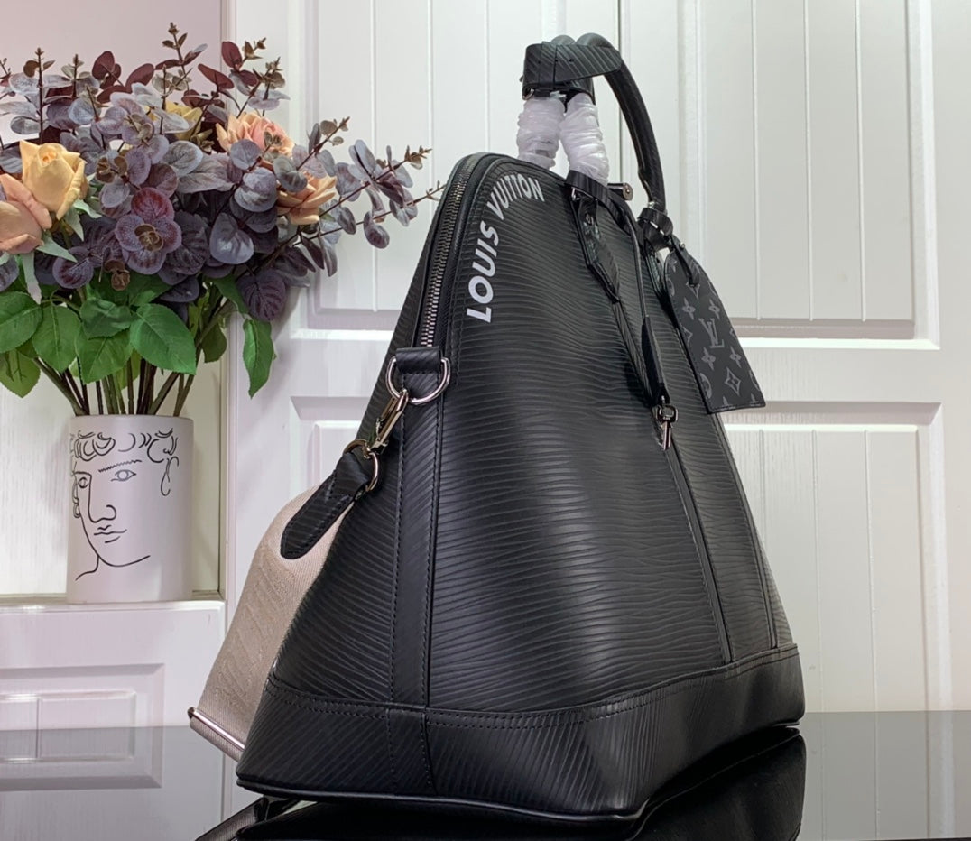 ＬＳ ＶＴＴＯＮ ALMA BLACK