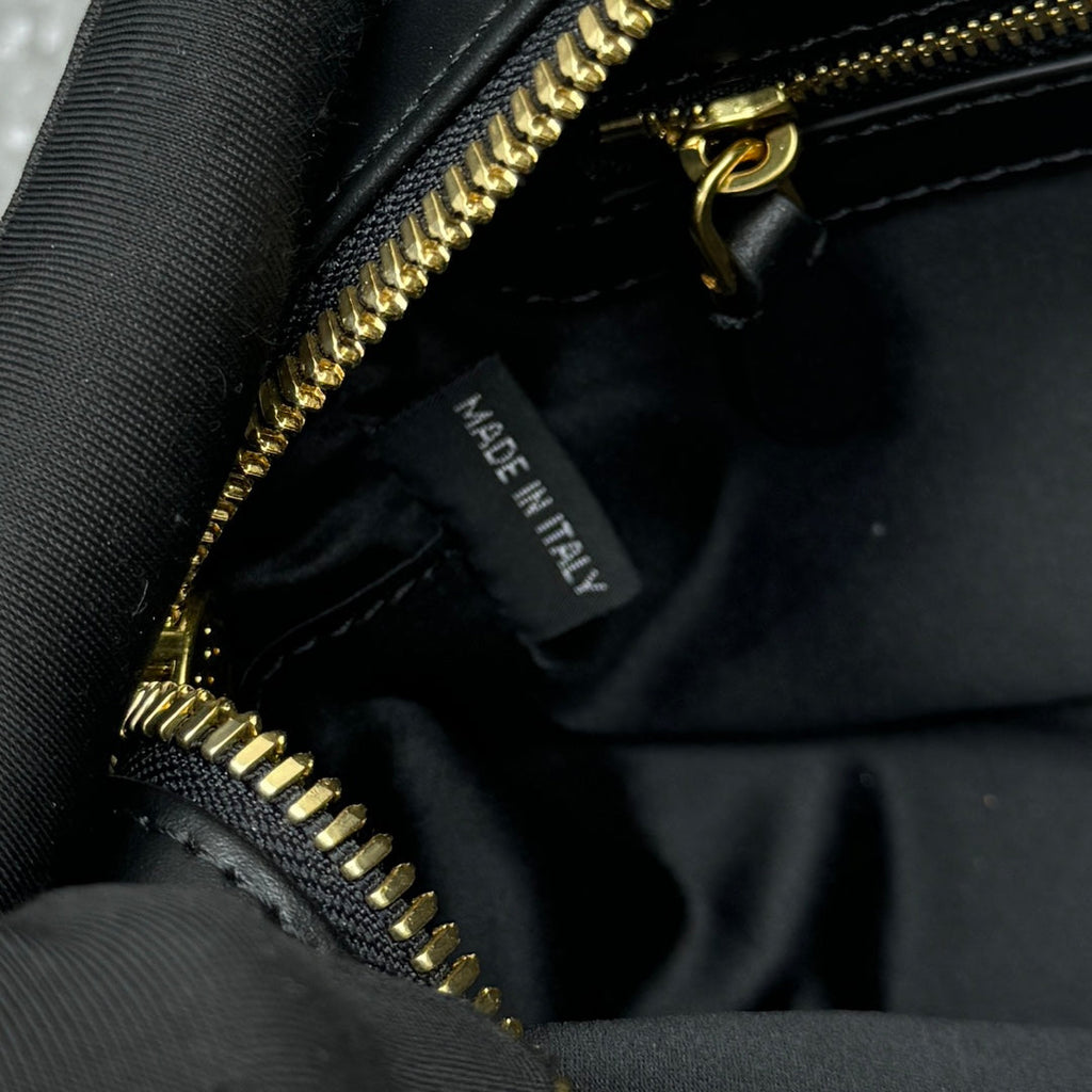 ＭＩ ＭＵ ARCADIE LEATHER BAG BLACK