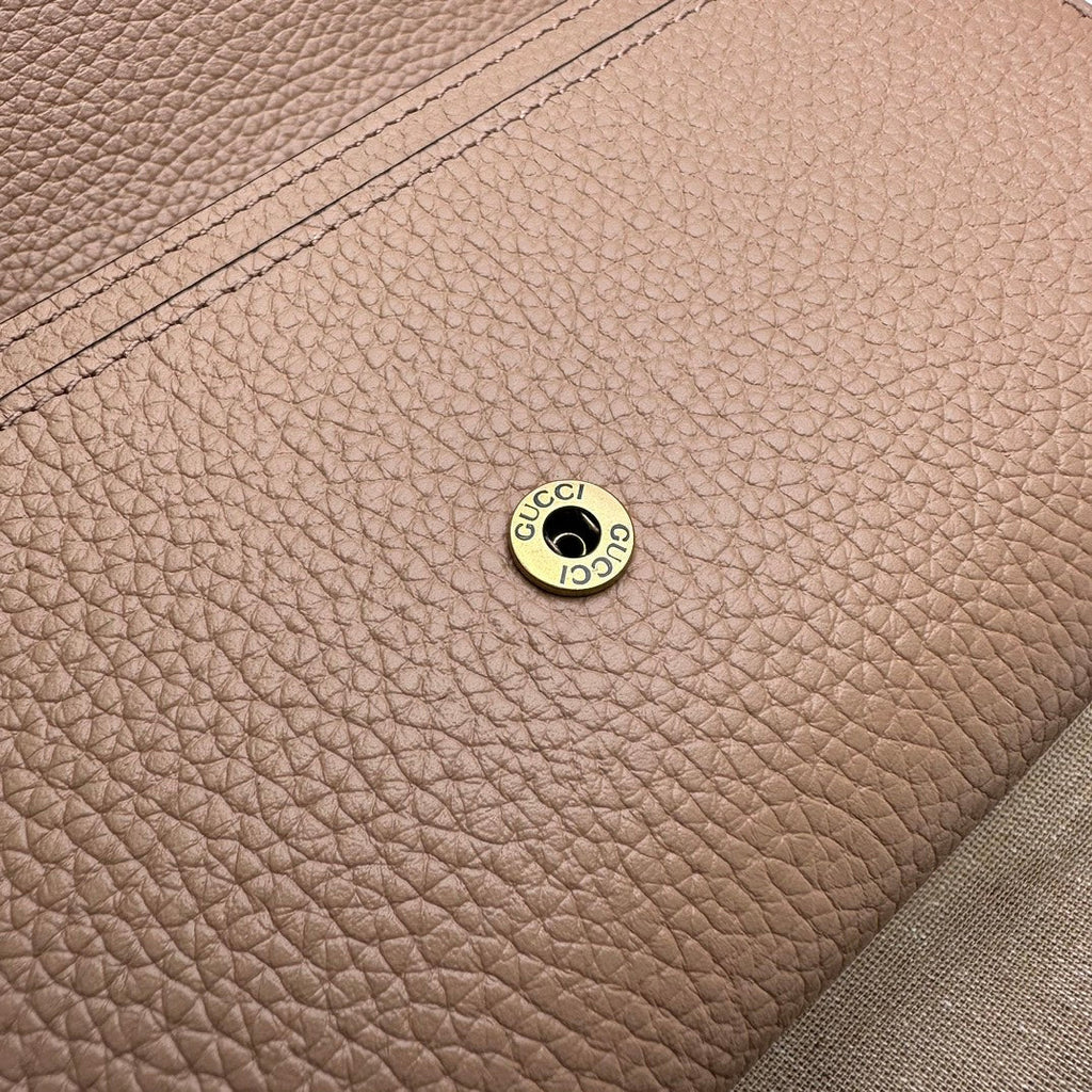 ＧＣＣＩGG INTERLOCKING LONG WALLET NUDE BEGIE