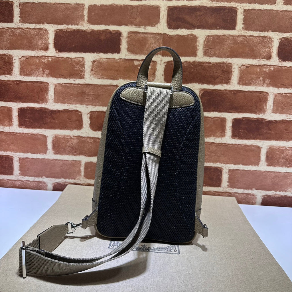 ＧＣＣＩGG JUMBO SMALL SLINGBAG BEGIE