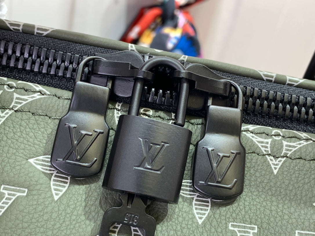 ＬＳ ＶＴＴＯＮ KEEPALL BANDOULIÈRE 50 GREEN OLIVE