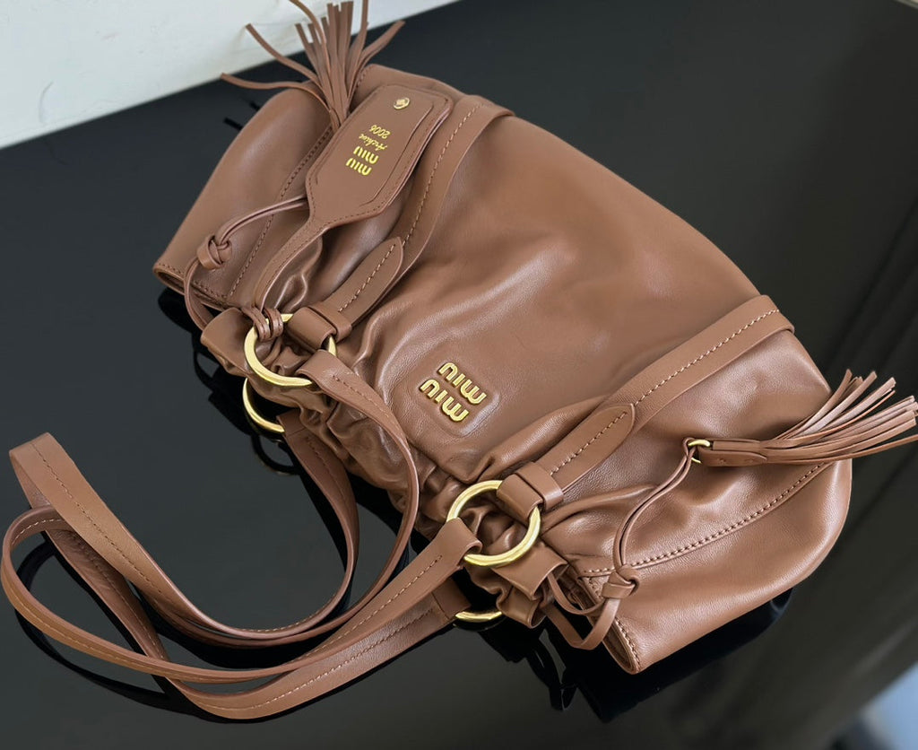 ＭＩ ＭＵ JOIE NAPPA LEATHER BAG OAK