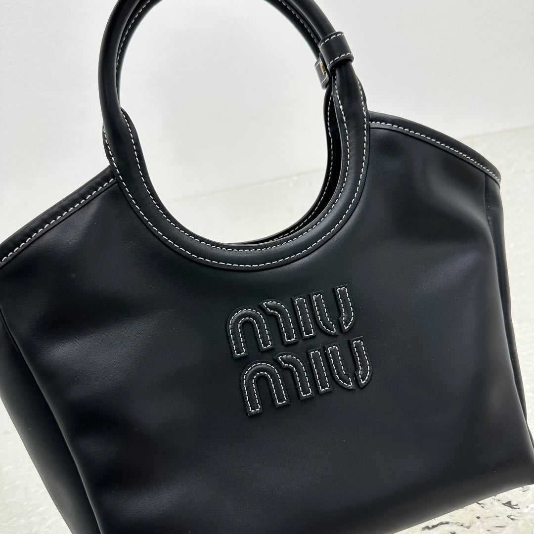ＭＩ ＭＵ  IVY LEATHER BAG BLACK