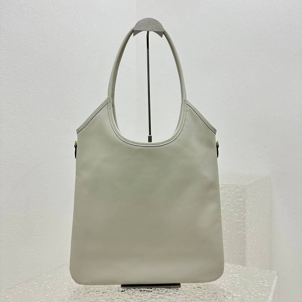 ＭＩ ＭＵ IVY LEATHER BAG CHALK WHITE