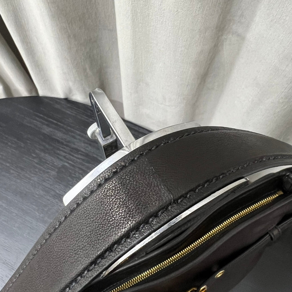 ＭＩ ＭＵ AVENTURE NAPPA LEATHER BAG