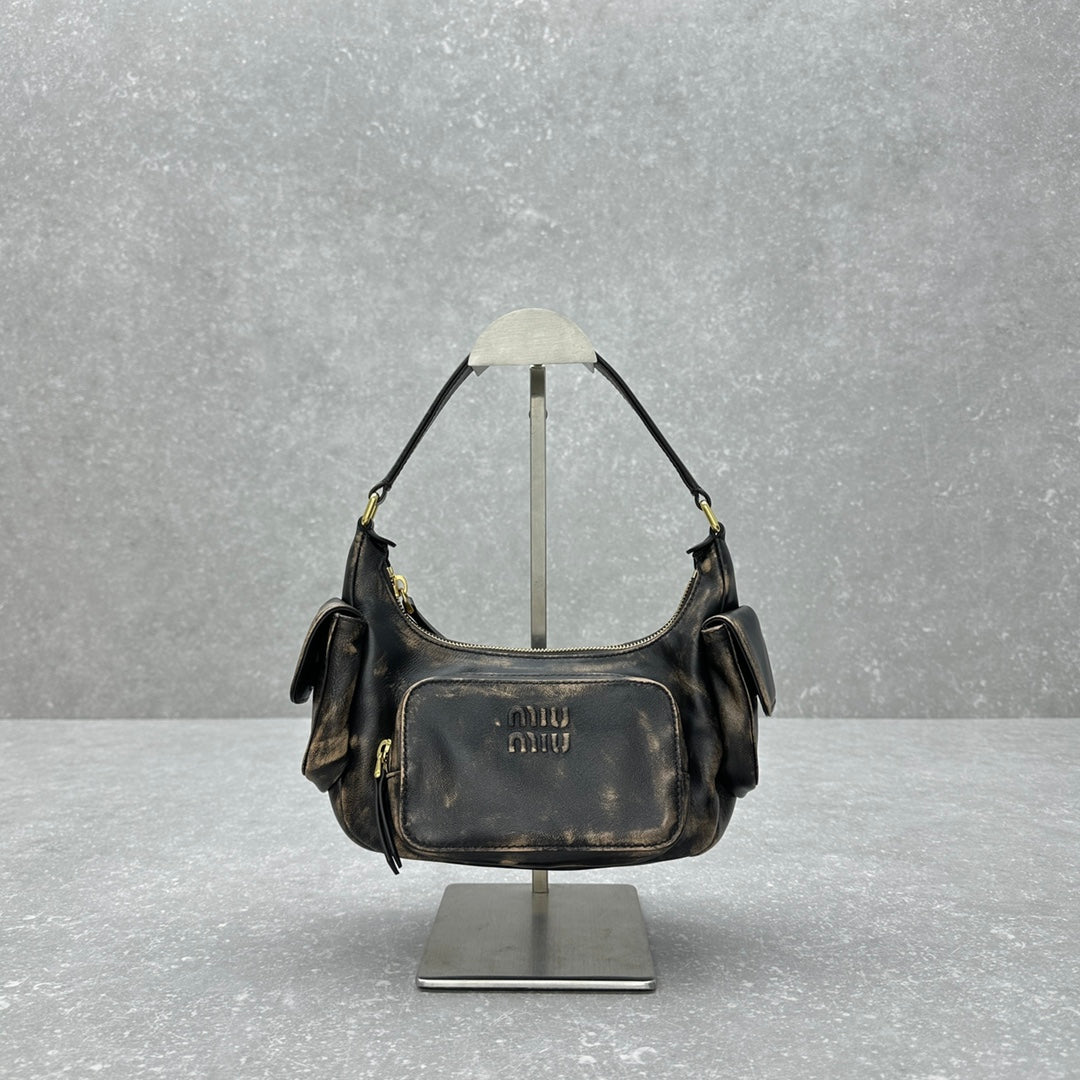 ＭＩ ＭＵ NAPPA LEATHER POCKET BAG COFFE