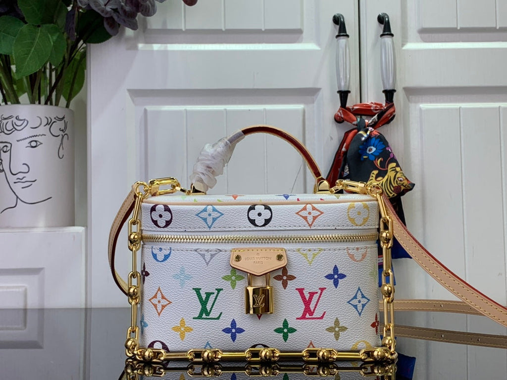 ＬＳ ＶＴＴＯＮ X TM VANITY CHAIN POUCH