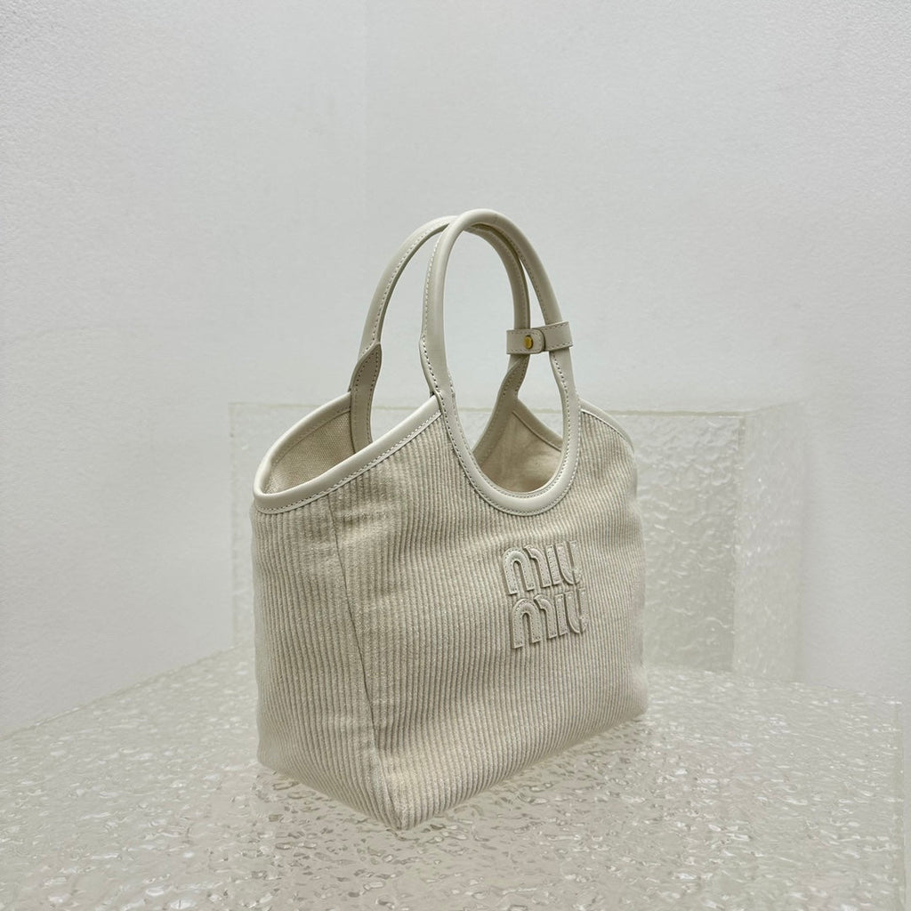 ＭＩ ＭＵ IVY CORDUROY HANDBAG CHALK