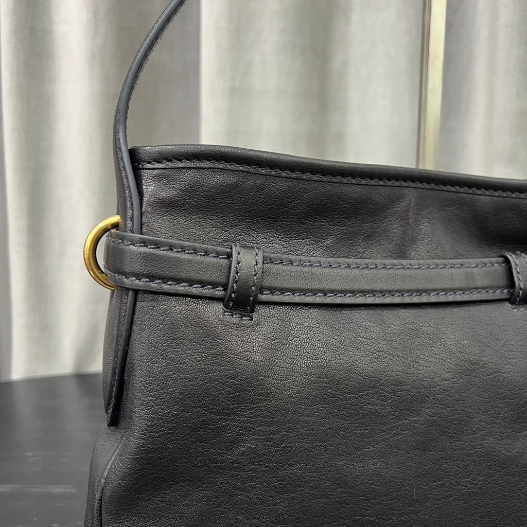 ＭＩ ＭＵ AVENTURE NAPPA LEATHER BAG