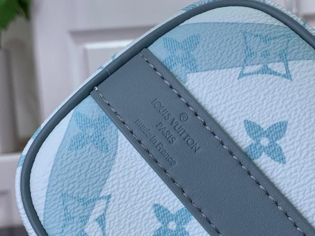 ＬＳ ＶＴＴＯＮ KEEPALL BANDOULIÈRE 25