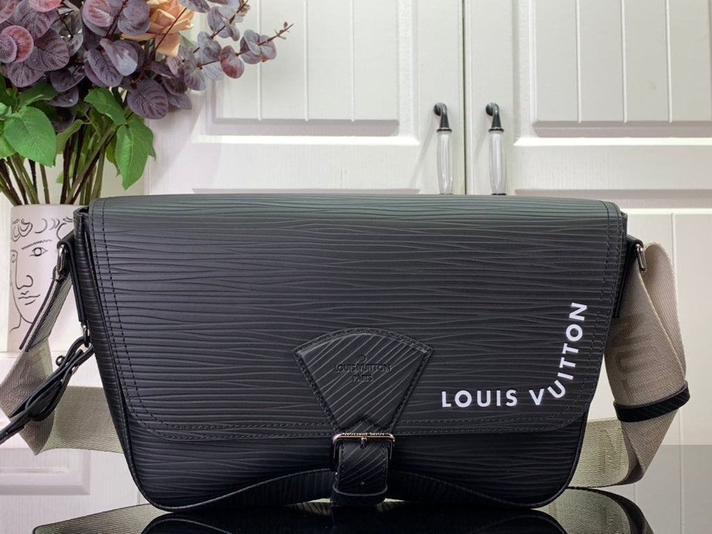ＬＳ ＶＴＴＯＮ MONTSOURIS MESSENGER BLACK