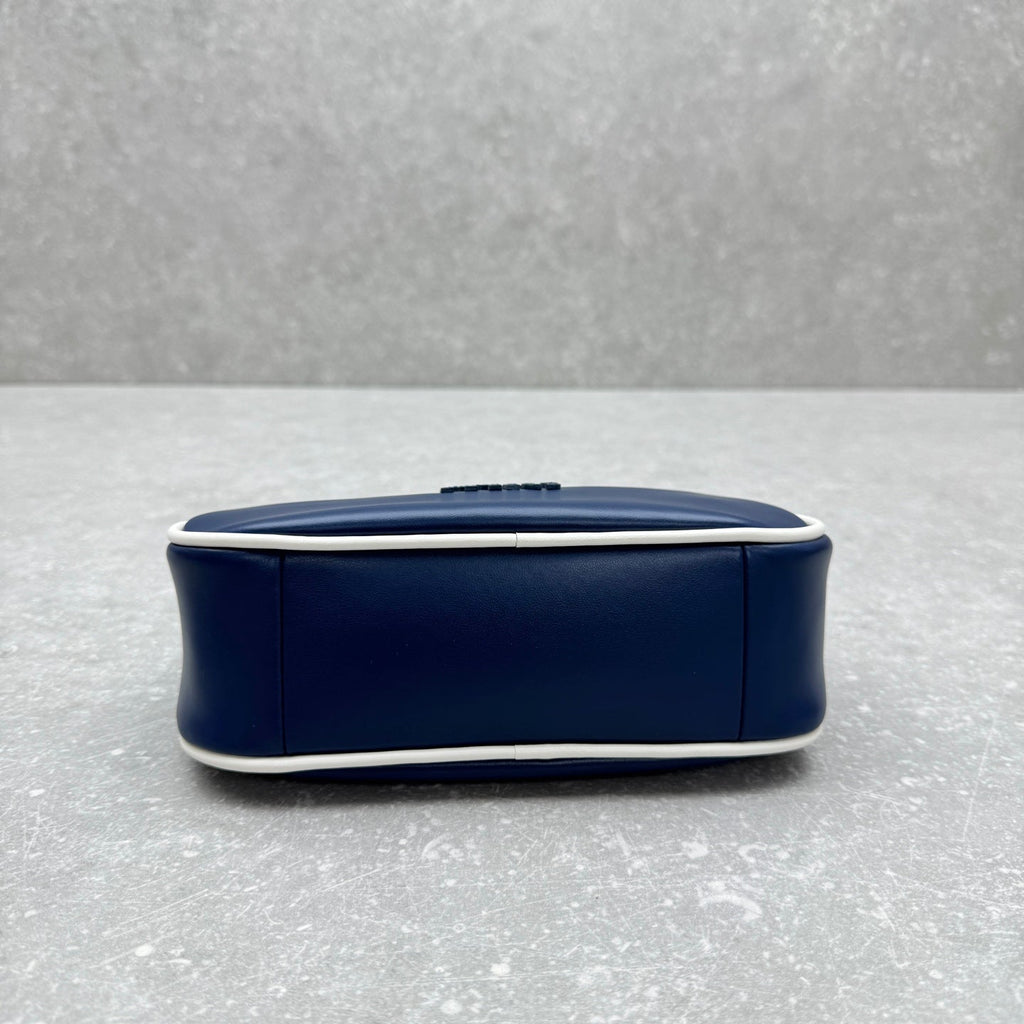 ＭＩ ＭＵ MATELASSÉ LEATHER CROSSBODY BAG NAVY