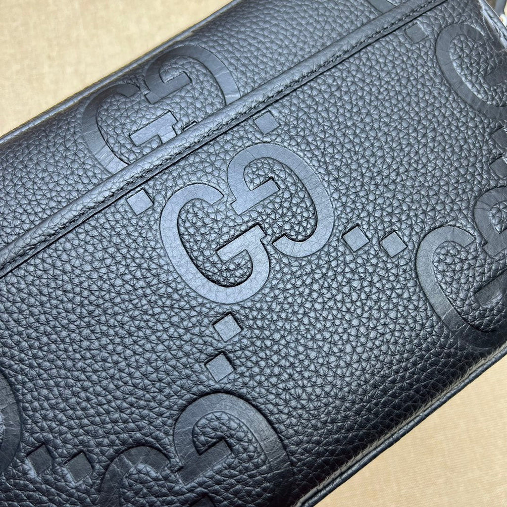 ＧＣＣＩMEN INTERLOCKING G CROSSBODY BAG BLACK