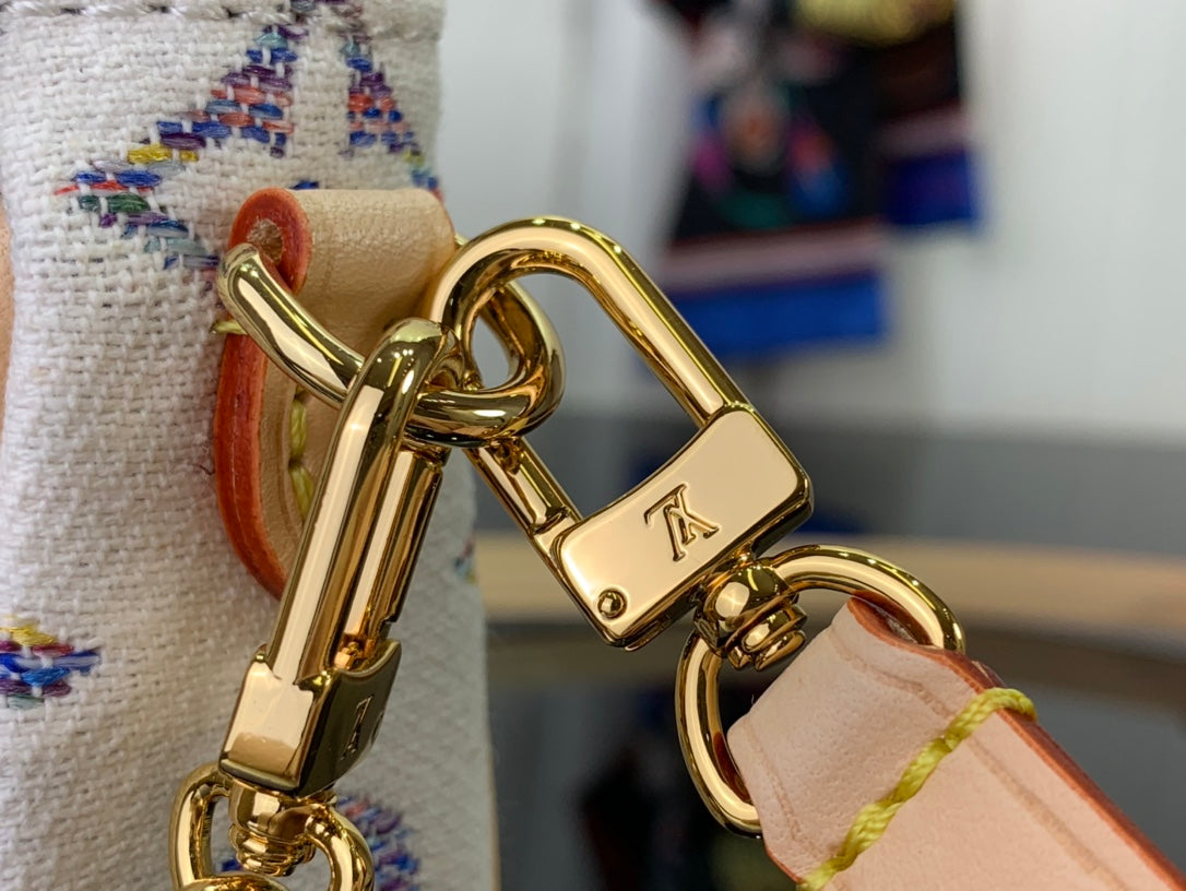 ＬＳ ＶＴＴＯＮ WALLET ON CHAIN IVY