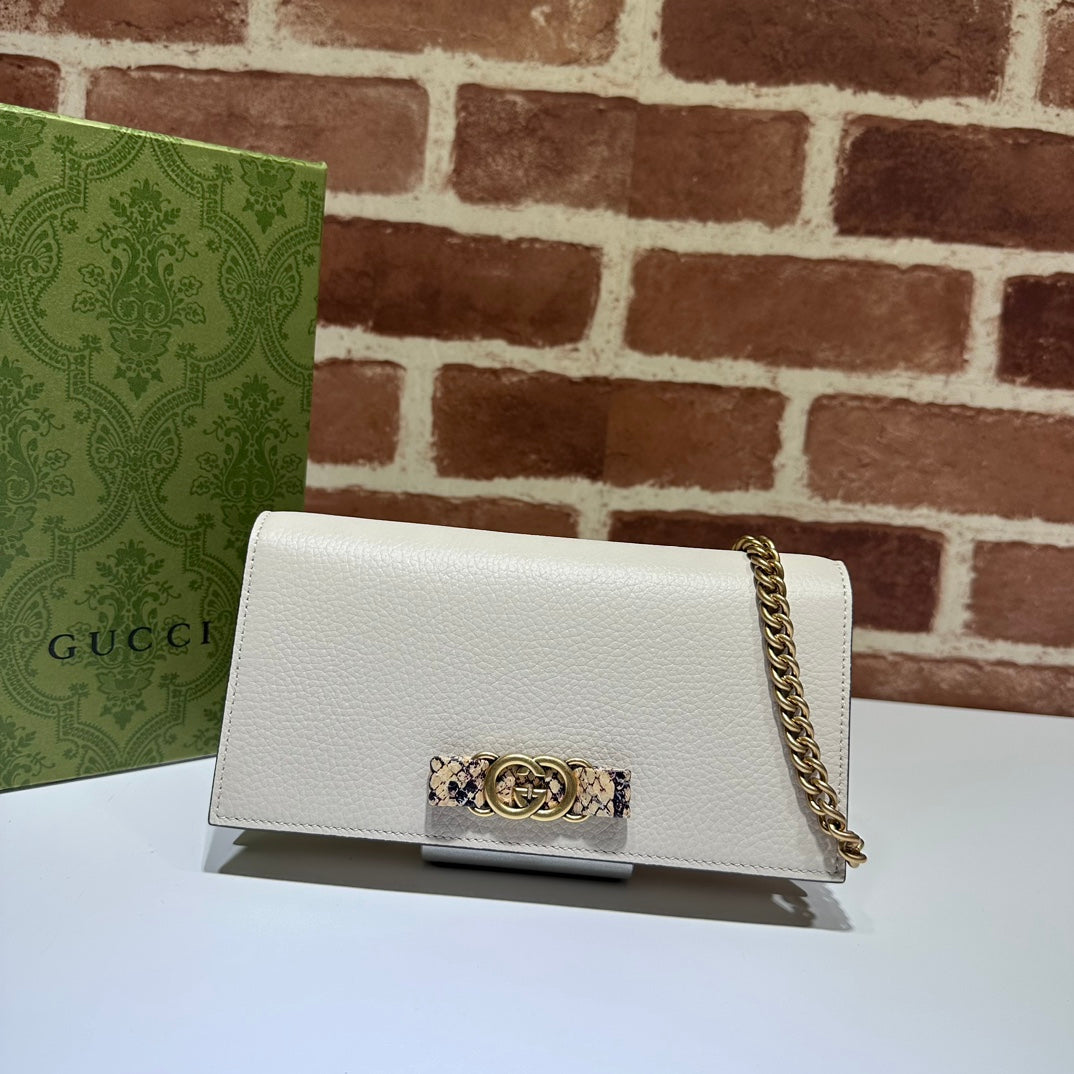 ＧＣＣＩMARMONT BLACK LEATHER WALLET ON CHAIN WHITE