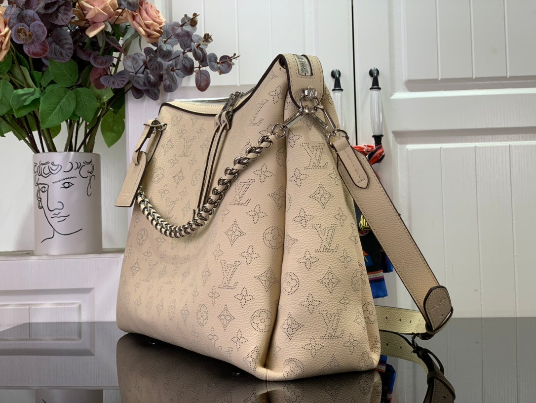 ＬＳ ＶＴＴＯＮ MAHINA HAND IT ALL MM BLACK/BEIGE/CREME