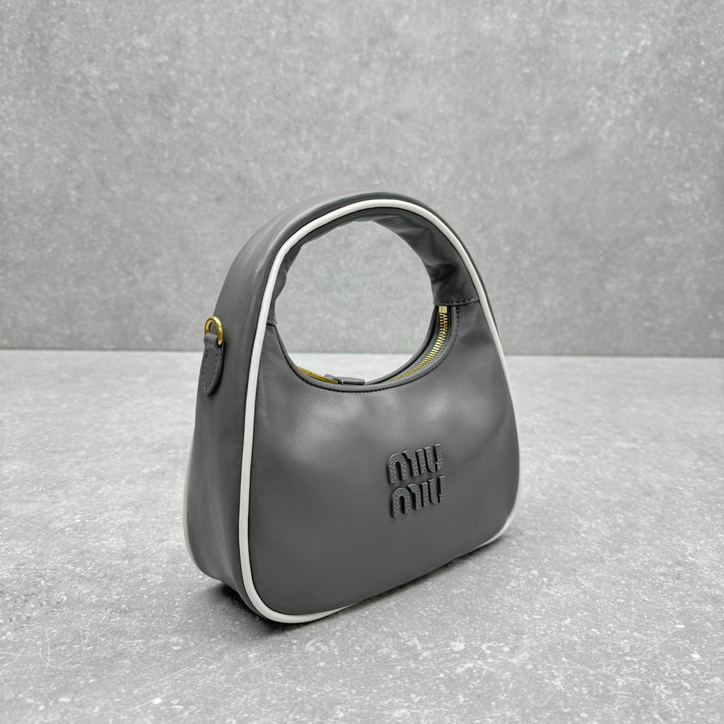ＭＩ ＭＵ MATELASSÉ LEATHER CROSSBODY BAG GRAY