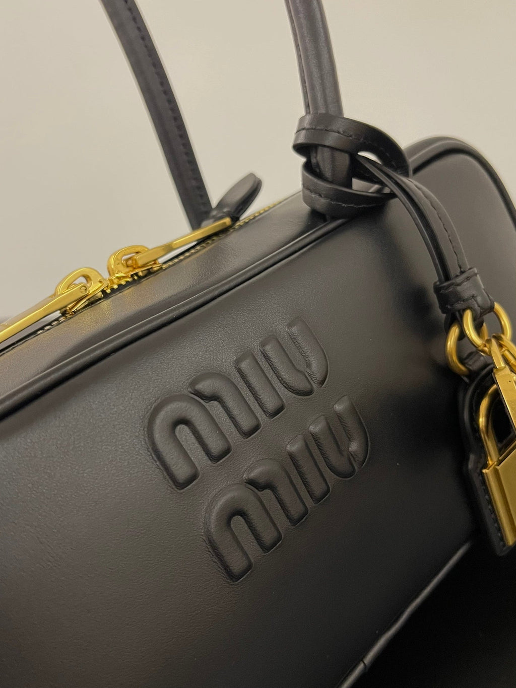 ＭＩ ＭＵ BEAU LEATHER BAG BLACK SMALL