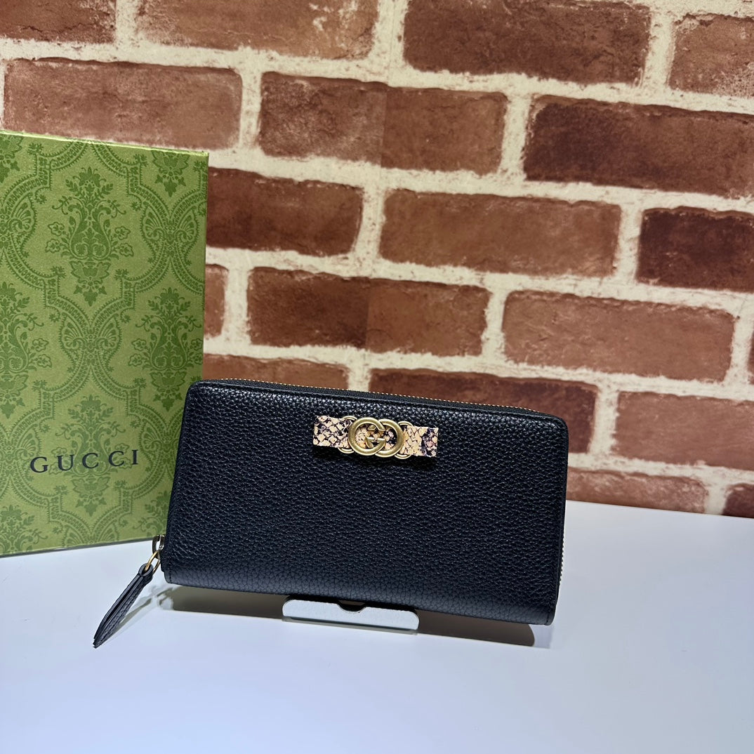 ＧＣＣＩGG INTERLOCKING LONG WALLET BLACK
