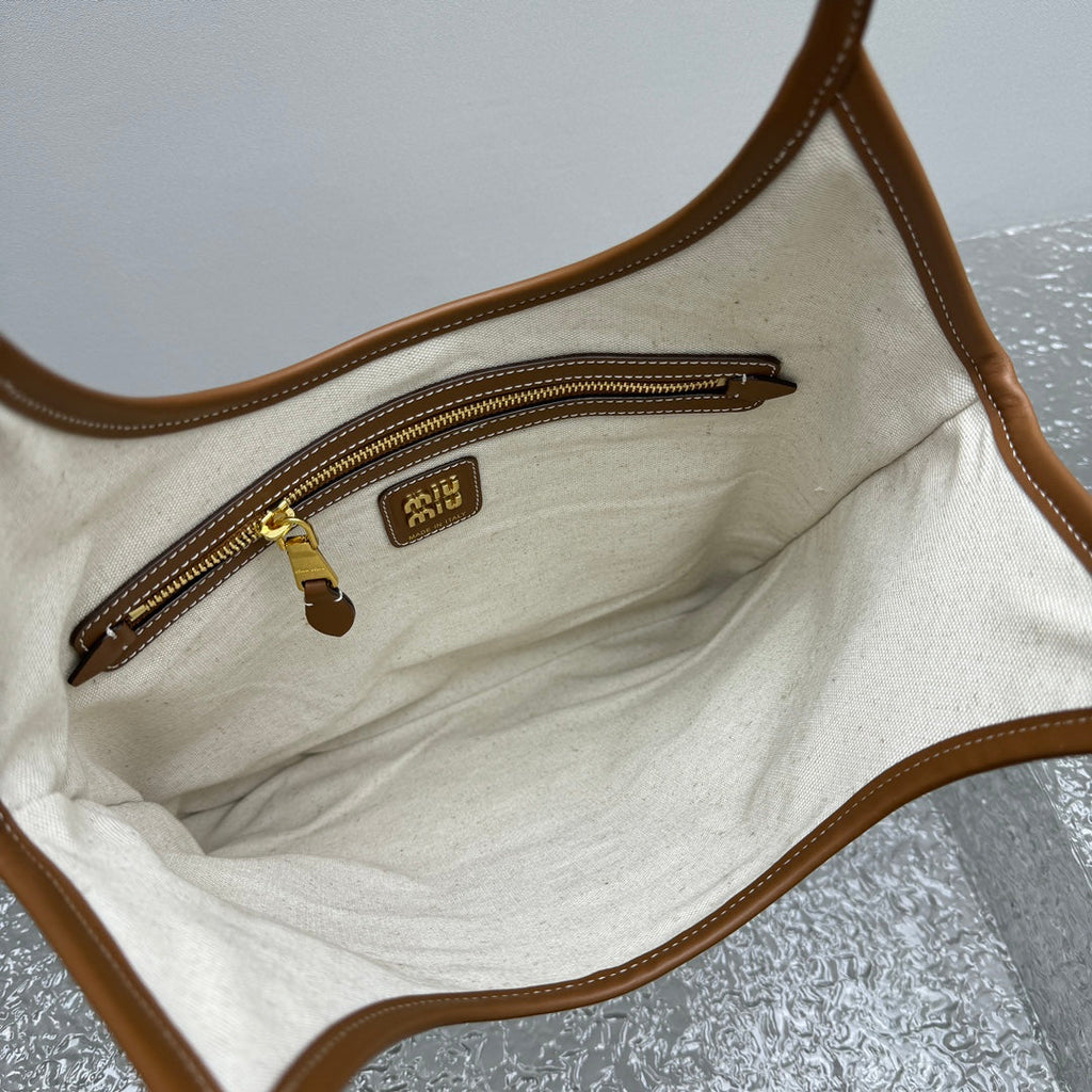 ＭＩ ＭＵ IVY CANVAS AND LEATHER TOTE BAG BEIGE/BRANDY
