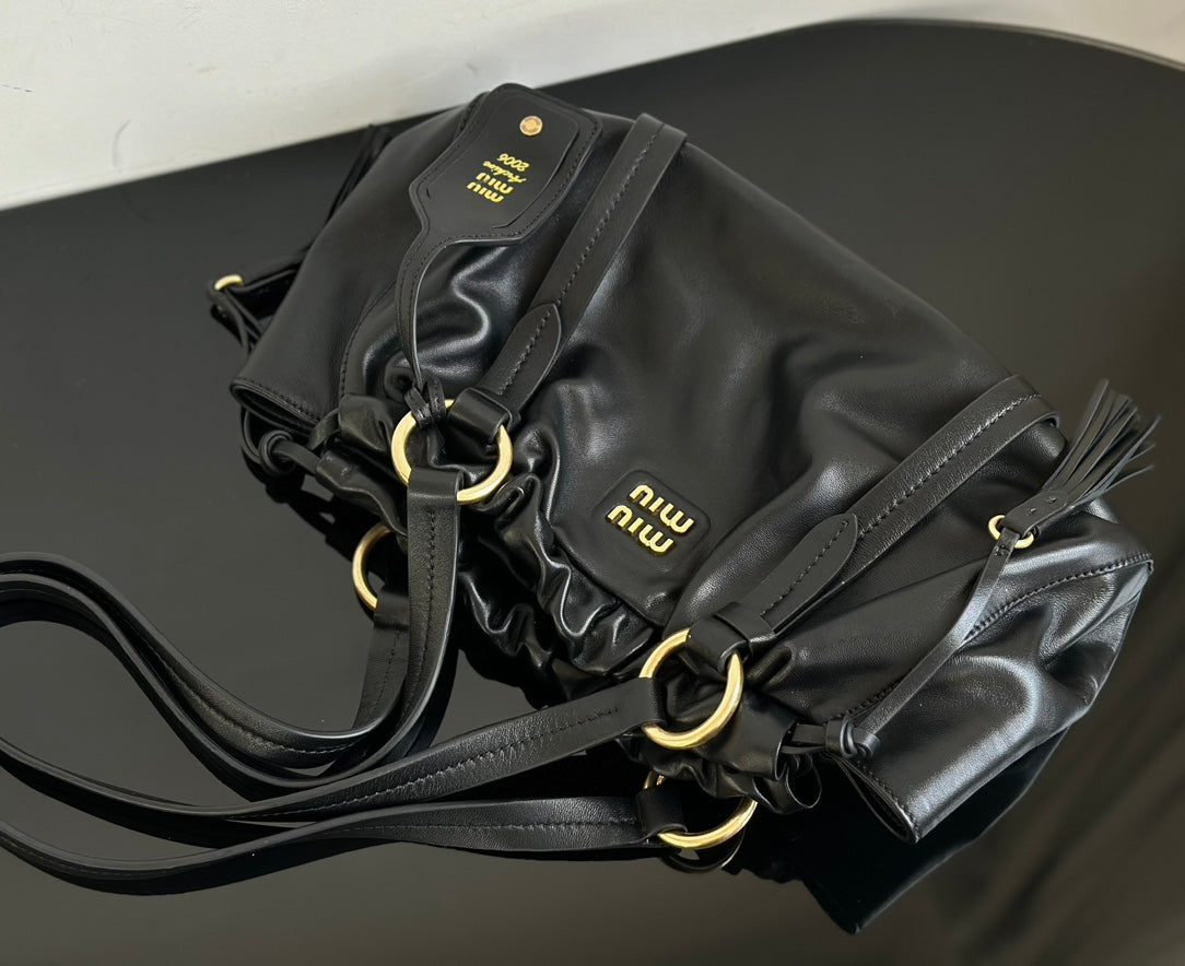 ＭＩ ＭＵ JOIE NAPPA LEATHER BAG BLACK