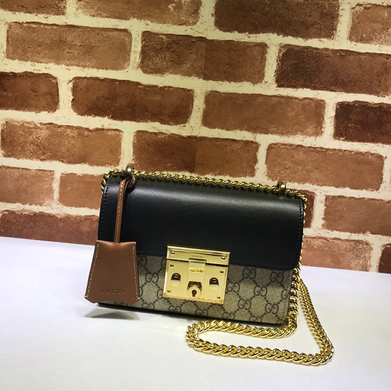 ＧＣＣＩPADLOCK SMALL SHOULDER BAG BLACK
