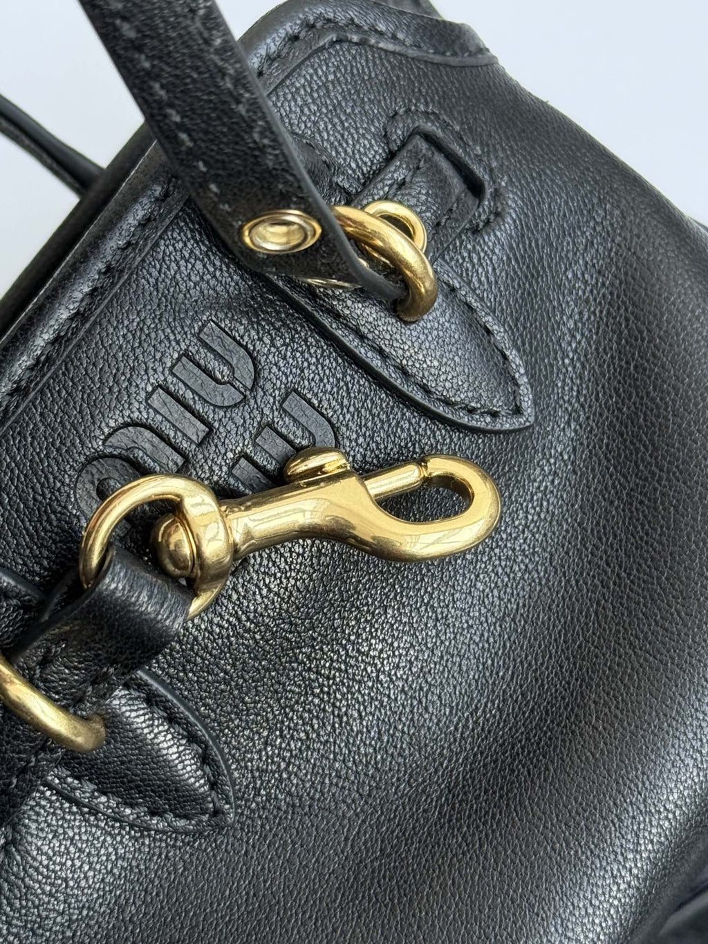ＭＩ ＭＵ LEATHER TRICK MICRO BLACK