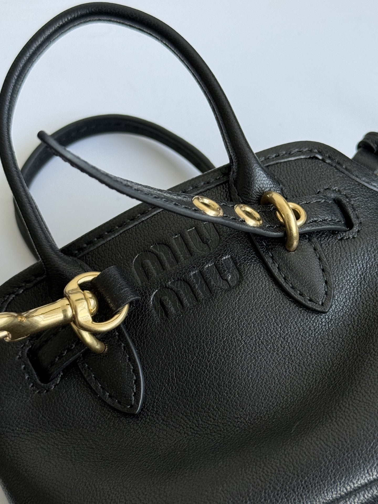 ＭＩ ＭＵ LEATHER TRICK MICRO BLACK