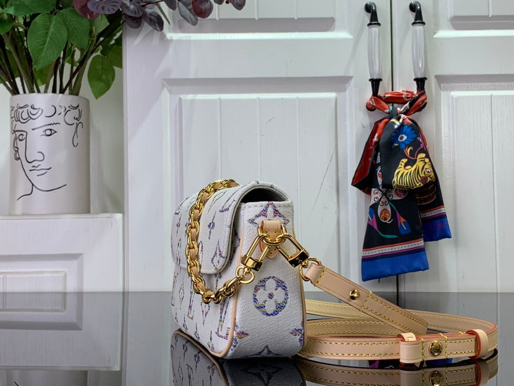 ＬＳ ＶＴＴＯＮ WALLET ON CHAIN IVY