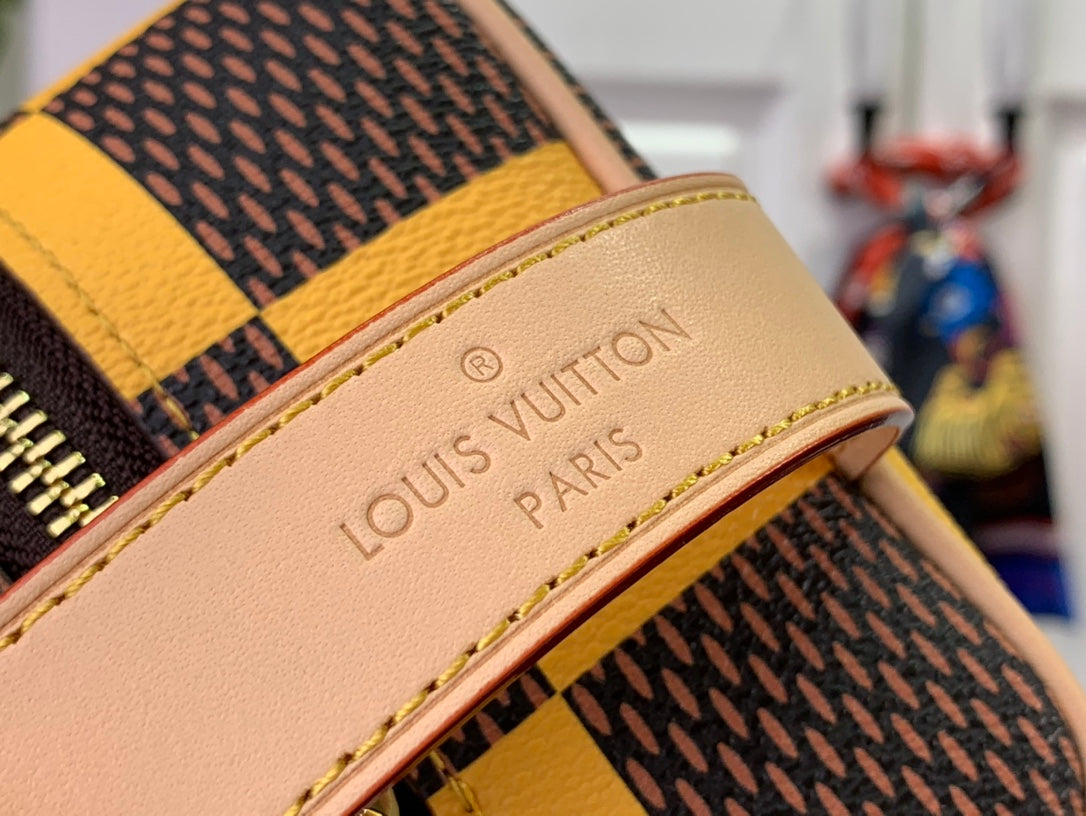 ＬＳ ＶＴＴＯＮ LOCKER DOPP KIT