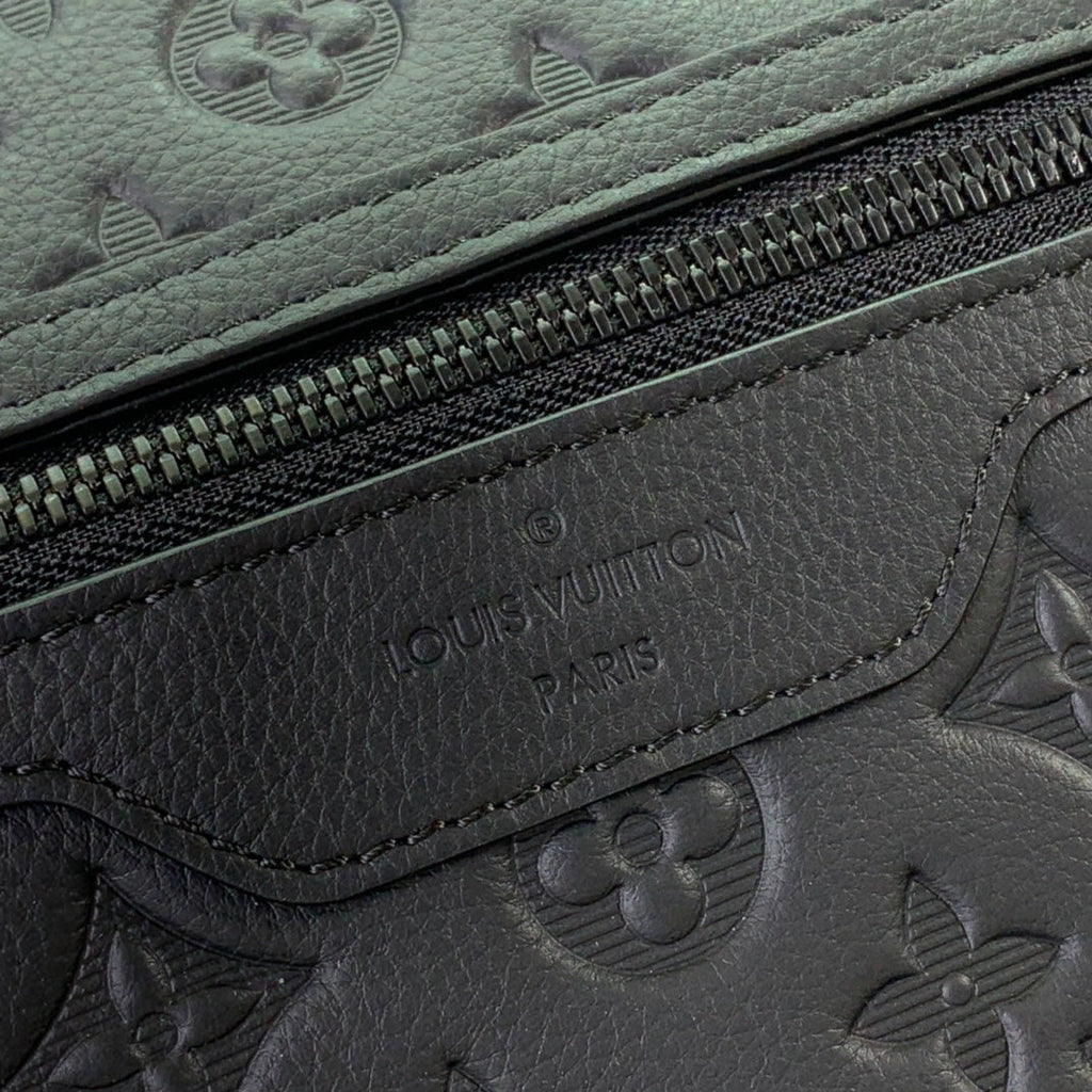 ＬＳ ＶＴＴＯＮ EXCURSION TOTE G65