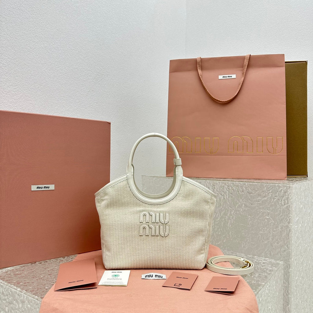 ＭＩ ＭＵ IVY CORDUROY HANDBAG CHALK