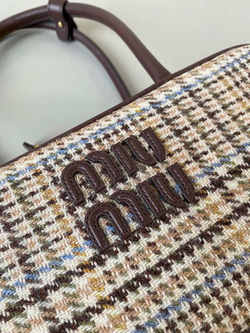 ＭＩ ＭＵ BEAU TARTAN TOP HANDLE BAG